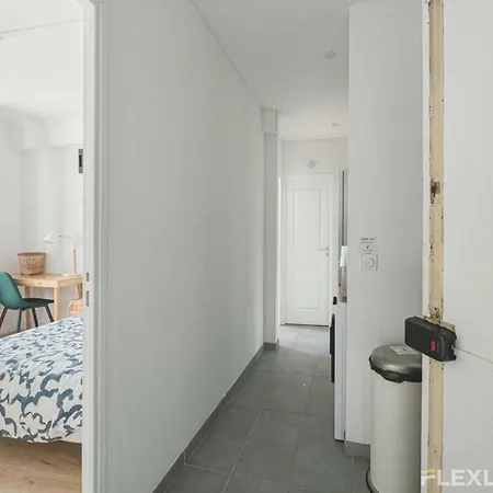 Flexliving - - Houel * Parijs